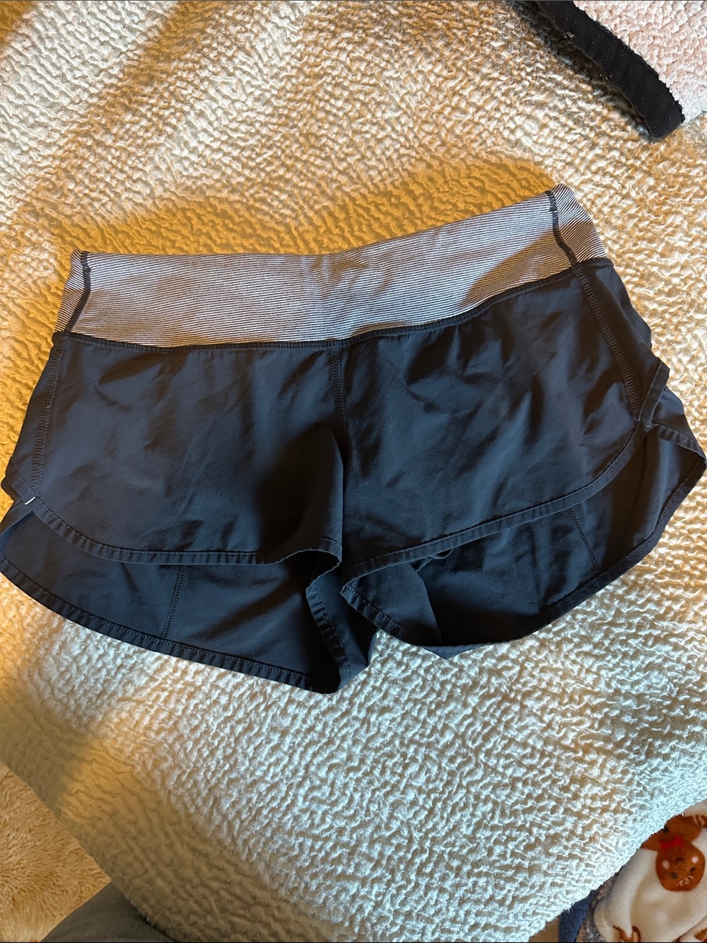 Lululemon Run Speed Shorts Silver Stripe and Gray -  Size 6